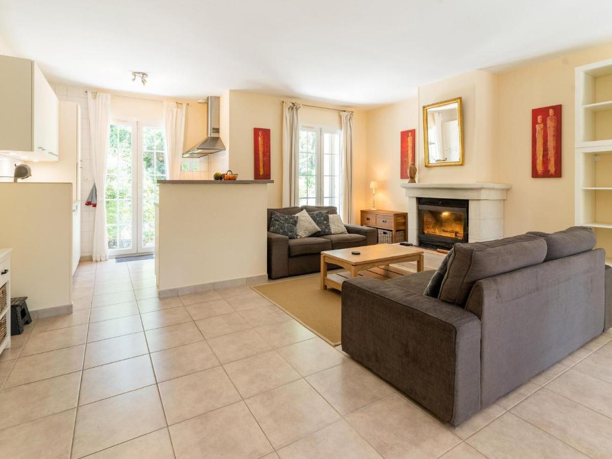 Vacation Home In Limoux With Pool Екстериор снимка